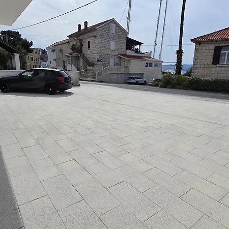 House Amaris, 20m From Sea With Parking, 6 Pax Ferienhaus Dugi Rat